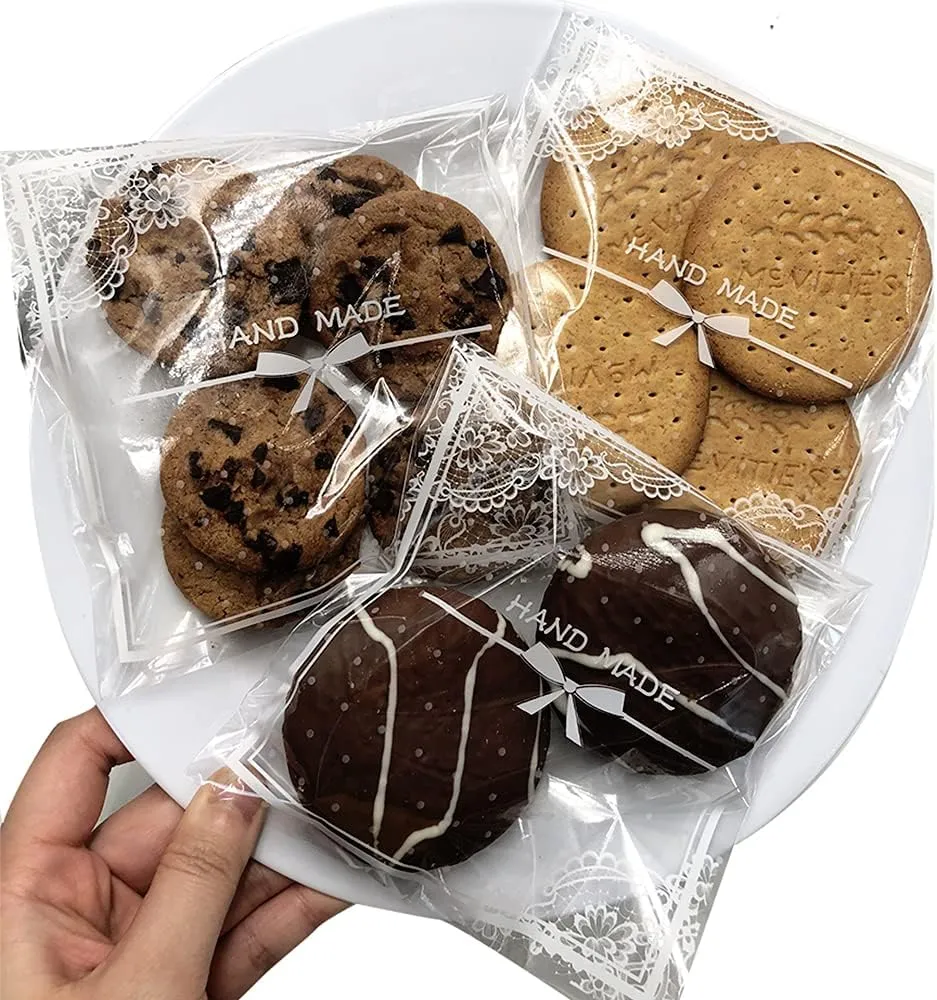 200pcs Clear Lace Bowknot Self-Adhesive Treat Bags – Elegant Cellophane Cookie & Candy Bags for Bakery, Wedding & Party Favors