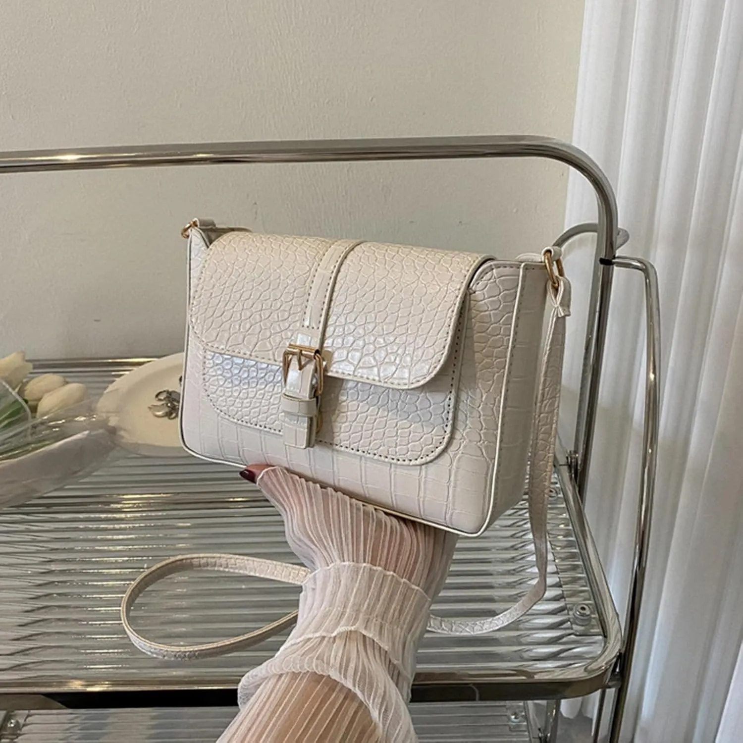 Crossbody Bag for Woman Croc Embossed PU Leather Flap Cross Body Purse Handbag with Zipper Closure