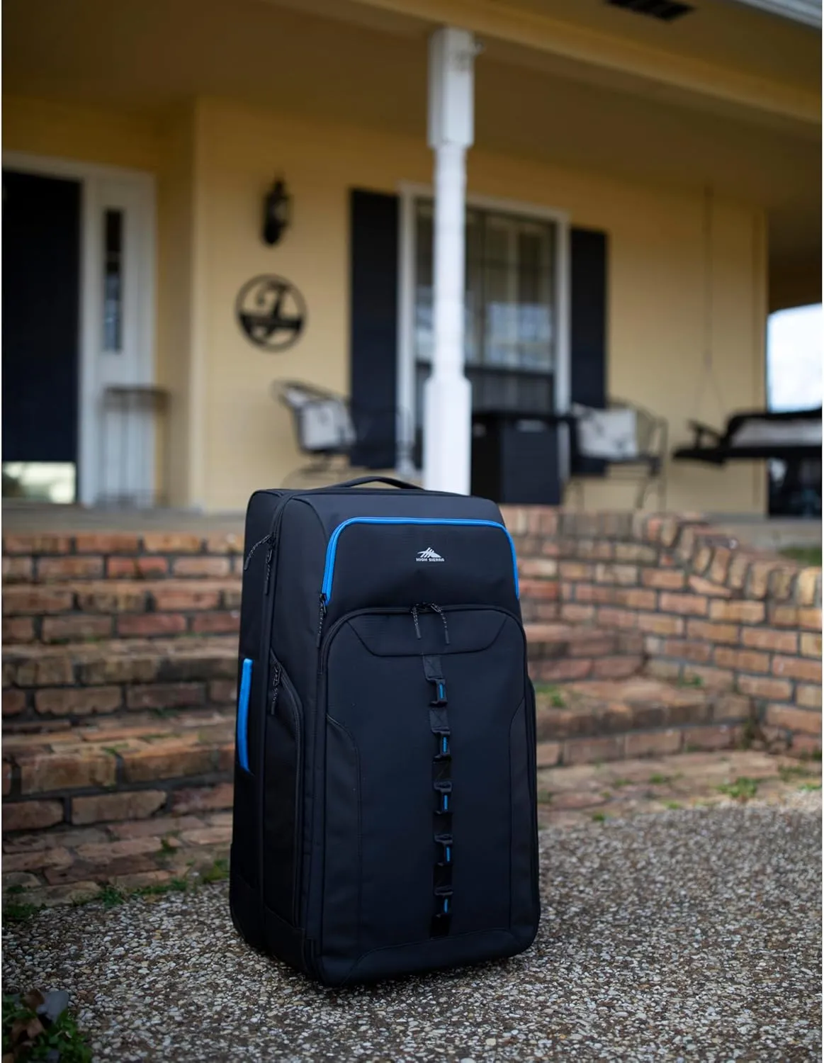 High Sierra Hi-Life 28-Inch Medium Wheeled Duffle - Features Smooth Rolling Wheels, WetPak Pockets, Stack-It Strap, Adjustable Handle, Fleece Pocket, Padded Laptop Sleeve, Expandable - Black/Blue