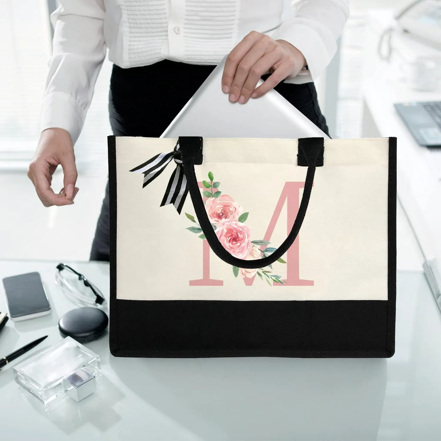 Initial Canvas Tote Bag for Women, Beach Bag with Inner Zipper Pocket Personalized Gifts for Wedding, Birthday