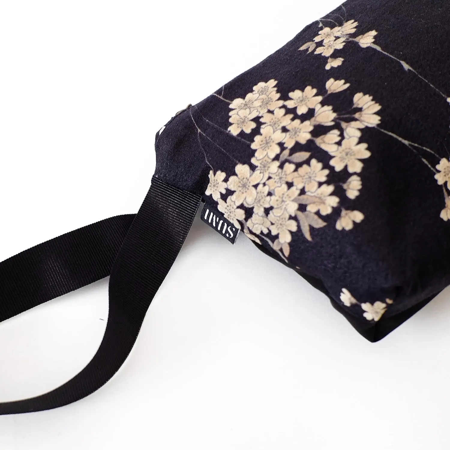 Japanese Style Handbag, Versatile Women's Wristlet Bag, 9.5 x 6.7 in. Zipper, Traditional Japanese Print