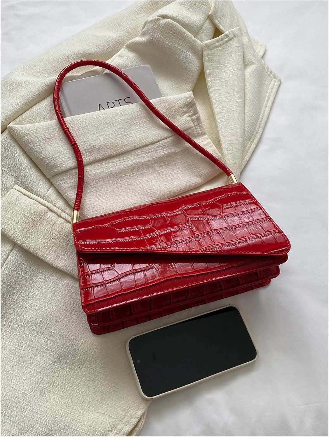 OYOANGLE Women's Crocodile Embossed Flap Shoulder Bag Casual Solid Clutch Handbag