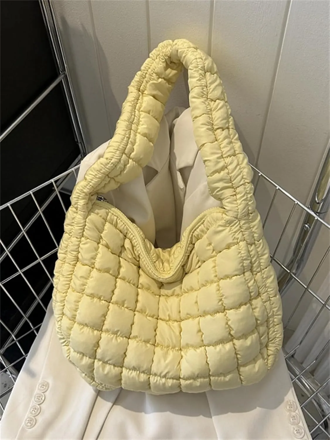 Puffer Tote Bag Women Quilted Shoulder Bags Puffy Bubble Pleated Purse Nylon Padding Cloud Crossbody Bag 2025