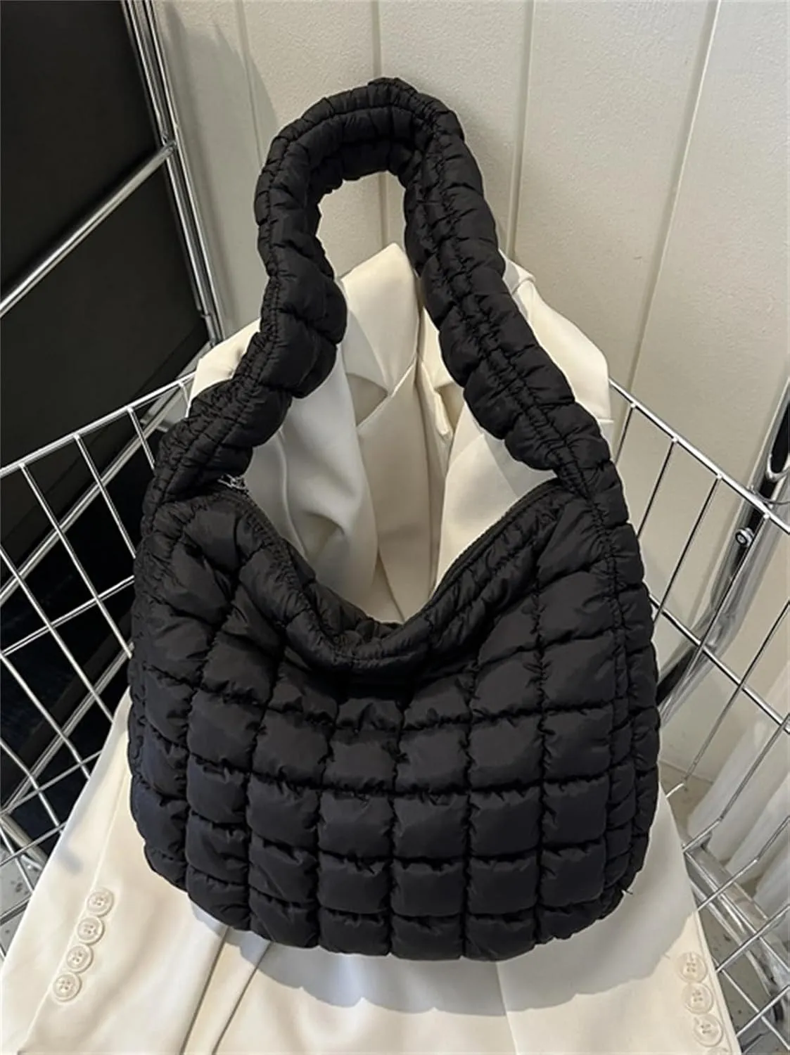 Puffer Tote Bag Women Quilted Shoulder Bags Puffy Bubble Pleated Purse Nylon Padding Cloud Crossbody Bag 2025