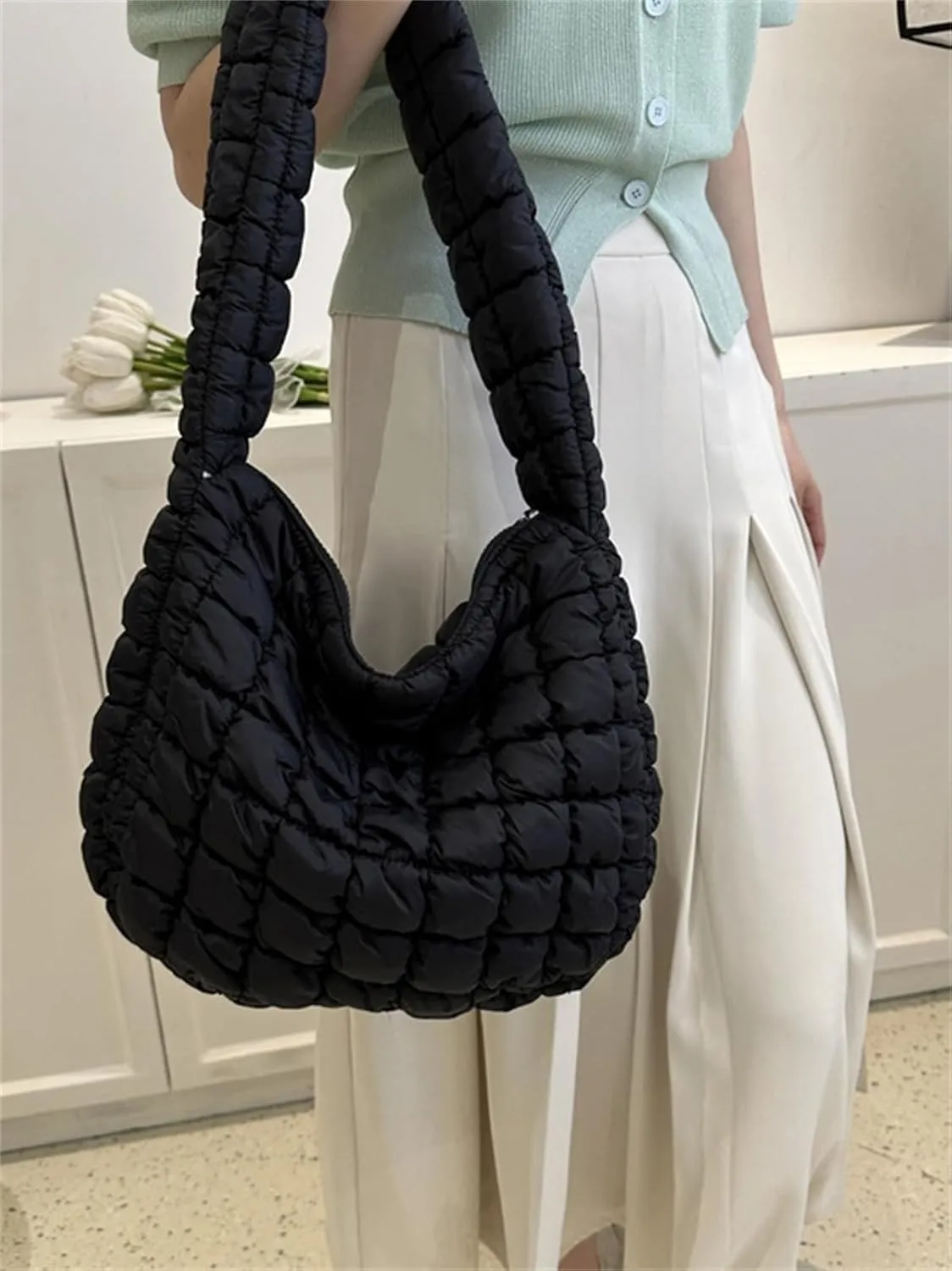 Puffer Tote Bag Women Quilted Shoulder Bags Puffy Bubble Pleated Purse Nylon Padding Cloud Crossbody Bag 2025