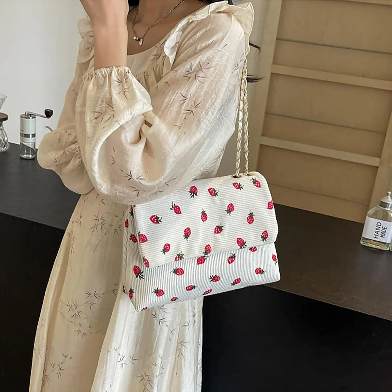 Strawberry Purse Corduroy Tote Bag for Women Cute Aesthetic Crossbody Bag Fashion Chain Shoulder Handbag Canvas Wallet