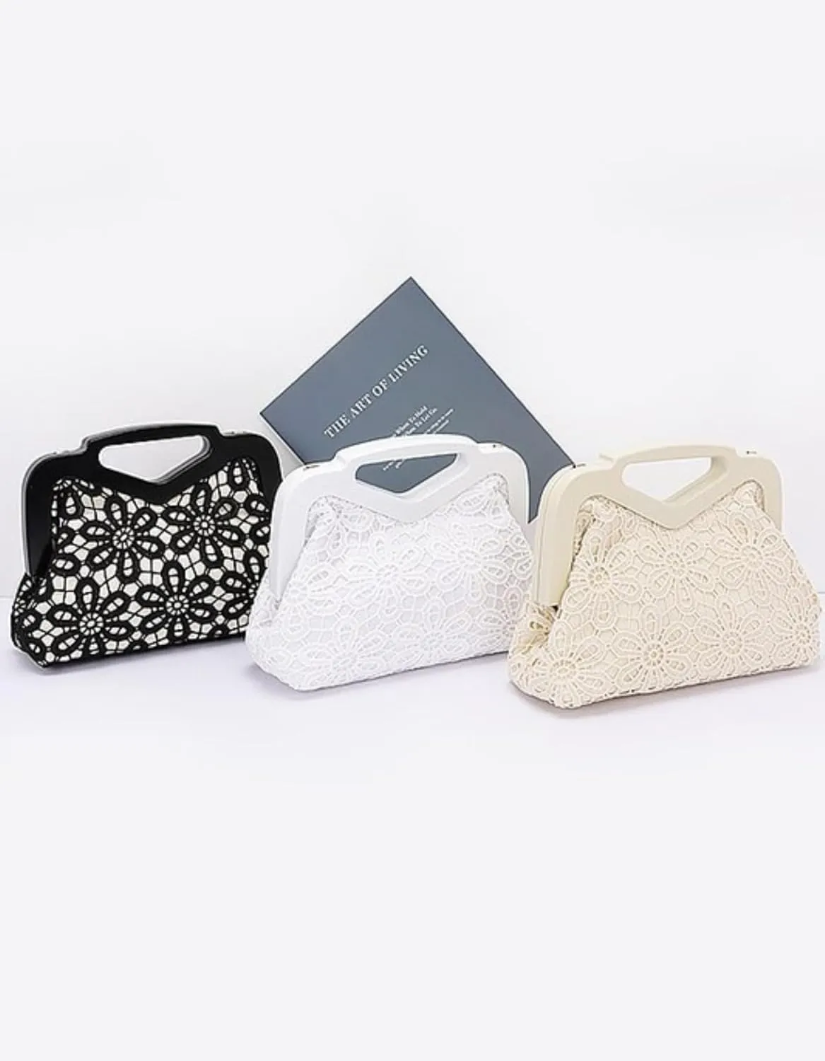 Women Wooden Frame Crochet Flower Clutch Bag with Top Handle and Chain Strap Elegant Vintage Lace Evening Purse